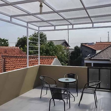 Jatiwangi Syariah Guest House Mitra Reddoorz Majalengka Zewnętrze zdjęcie