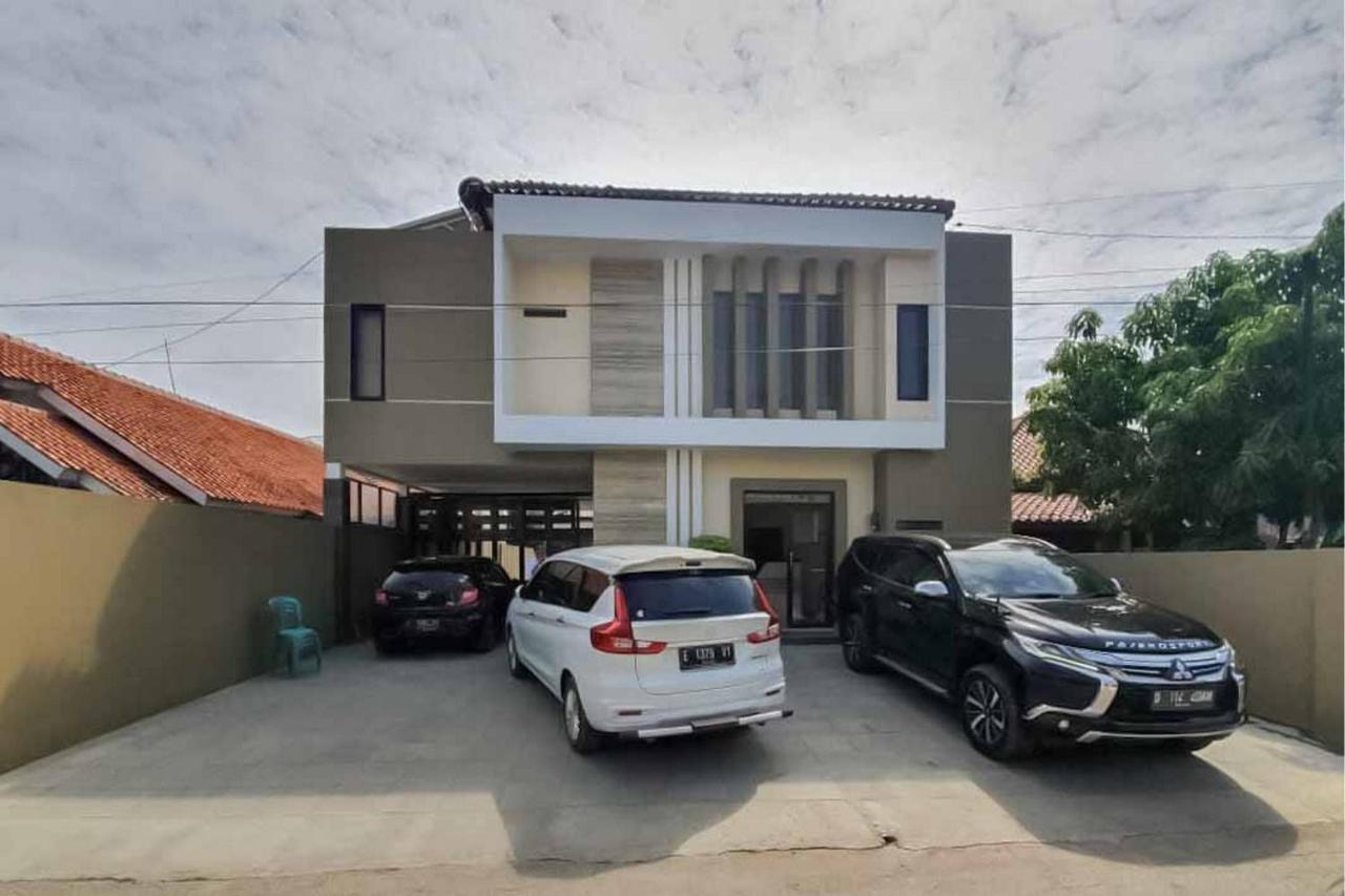 Jatiwangi Syariah Guest House Mitra Reddoorz Majalengka Zewnętrze zdjęcie